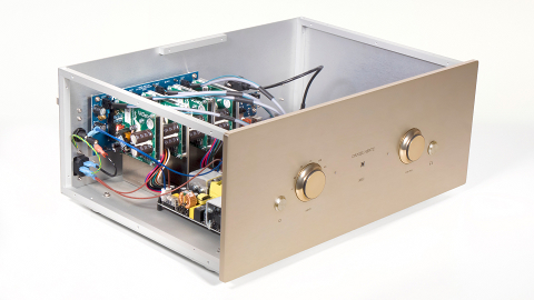 M11: Four-channel integrated amplifier from Daniel Hertz.