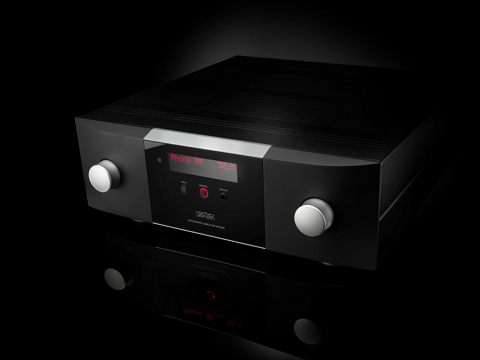 Mark Levinson unveiled two 5000-Series Integrated amplifiers.