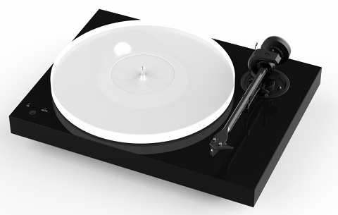 Pro-Ject‘s classic turntable design re-imagined with the new X1!