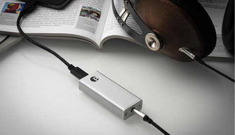 Pro-Ject Audio announced the DAC Box E mobile - portable Hi-Res DAC/Headphone amplifier.
