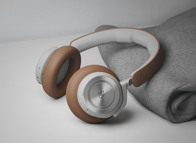 Beoplay HX: Bang & Olufsen unveiled new headphones.