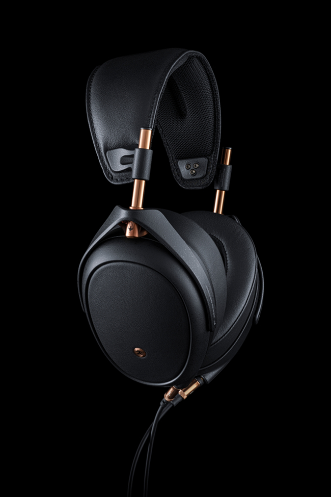 Meze Audio launched Liric – their first closed-back portable planar magnetic headphones.