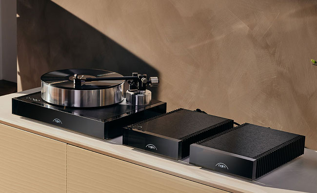Solstice Special Edition: Naim Audio introduced their first turntable ever.