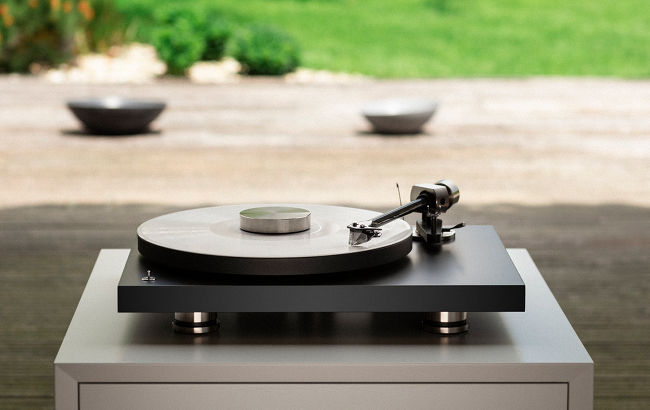 Thirty years of experience: Pro-Ject Audio celebrates with the Debut PRO.