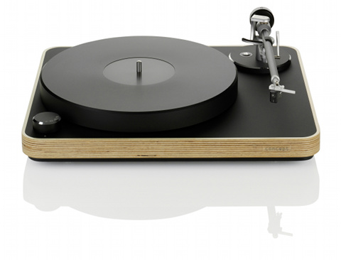Award-winning Clearaudio Concept turntable package now available in four editions, including new Concept Wood.