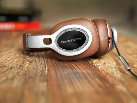 Bowers & Wilkins introduced the P9 Signature, its most ambitious, best sounding and luxurious headphone yet.