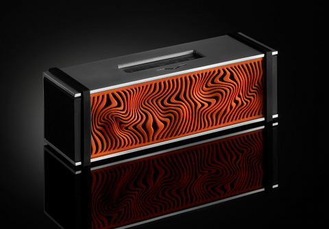 V-MODA unveiled Remix, a Bluetooth loudspeaker and headphone amplifier.