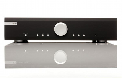 Musical Fidelity unveiled the M2si integrated amplifier and the M2sCD player.