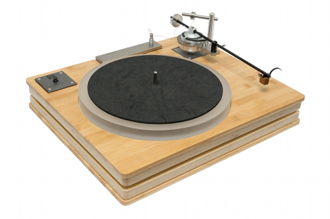 Well Tempered unveiled the Amadeus 254 turntable.