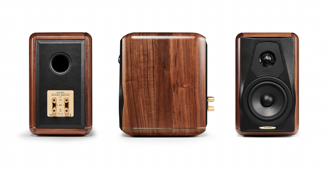 Sonus Faber introduced the Minima Amator II loudspeaker.