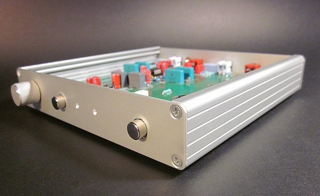 York: An ultra high fidelity phono preamp by Six Acoustic.