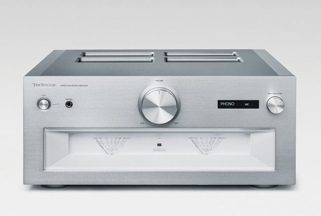Technics announced the first-ever Reference Class SU-R1000 integrated amplifier.