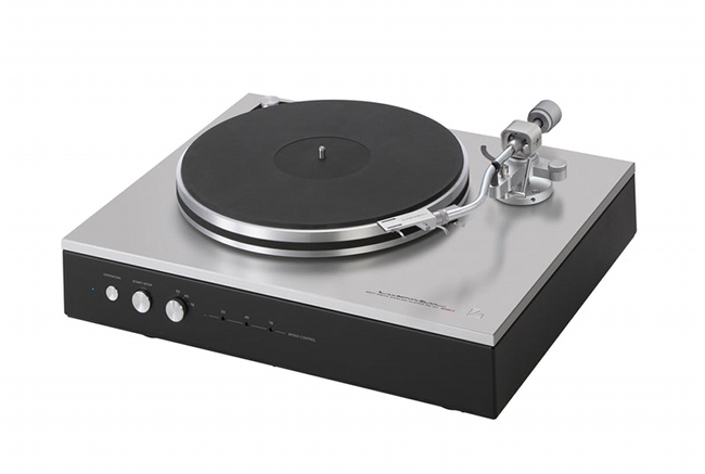 Luxman introduced the L-507Z integrated amplifier and the PD-151 MkII turntable.
