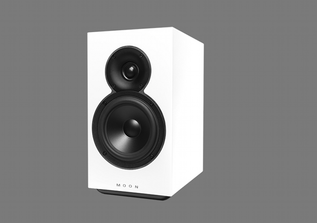 Simaudio unveiled the Moon Voice 22 bookshelf loudspeakers.