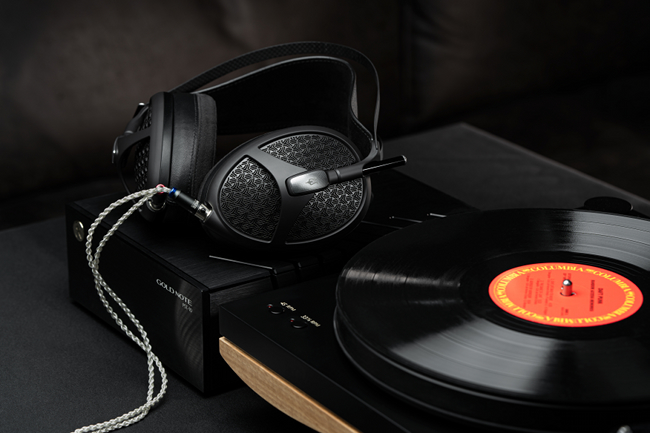 Meze Audio introduced the Empyrean II headphones.