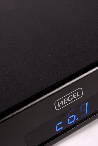 Hegel HD25 D/A Converter