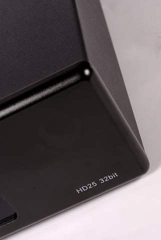 Hegel HD25 D/A Converter